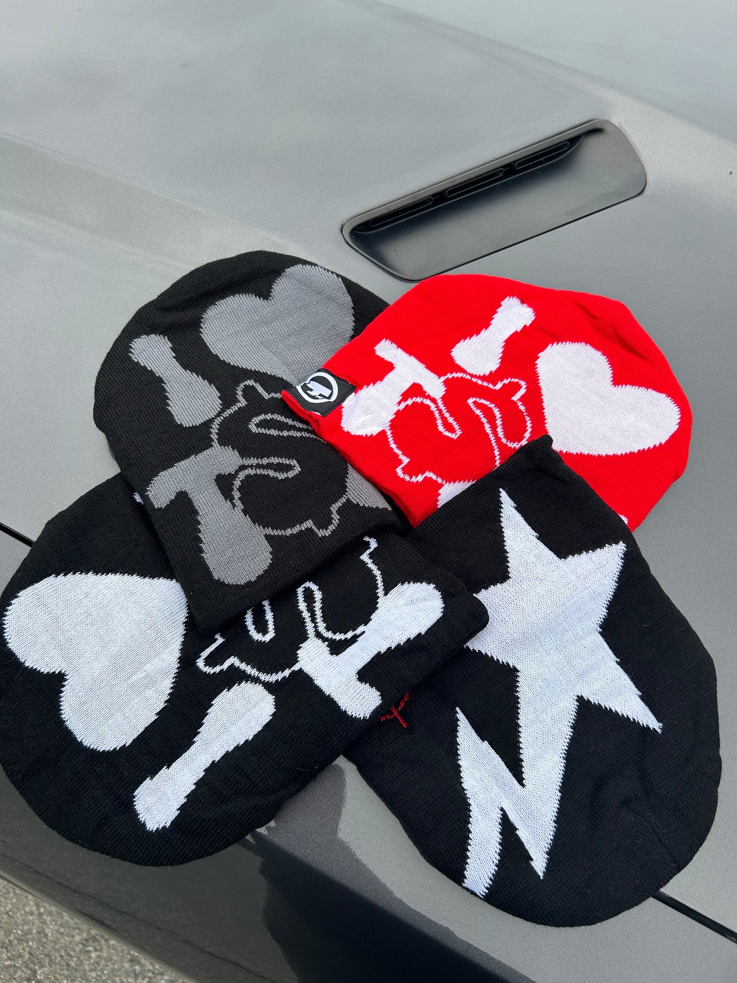 T$! BEANIES